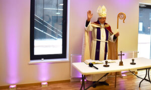 Galerii: piiskop Luhamets õnnistas Eesti Kiriku uue toimetuse