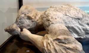 Ma laman silmili tuhas