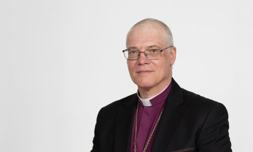 Kristuse läbi Jumalat Isa tänades