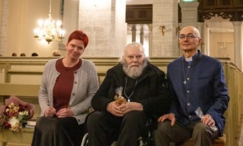 Kahe vaimuliku raamatud jõudsid huvilisteni