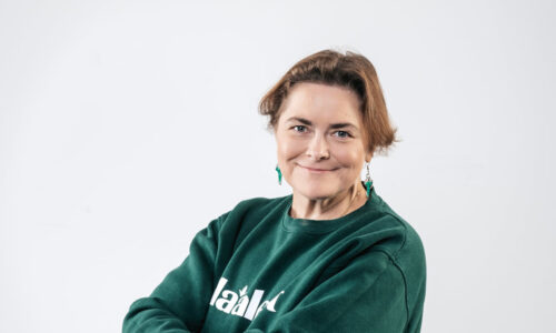 Salaja kirikusse? Miks piirduda nii vähesega