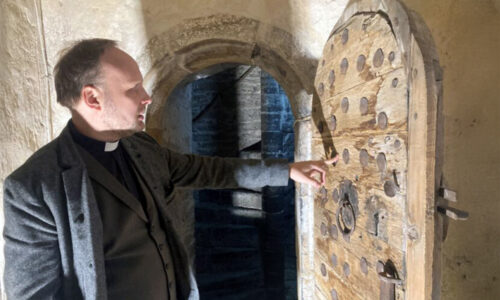 Kuningakabeli uks on Eesti vanim