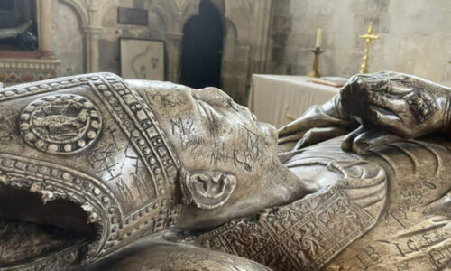 Paastuaja 1. pühapäev