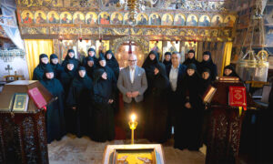 President Karis külastas Kreekas Eestiga seotud kloostrit ja kogudust