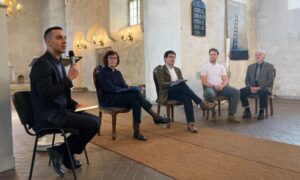 Teoloogiline arutelu jätkub