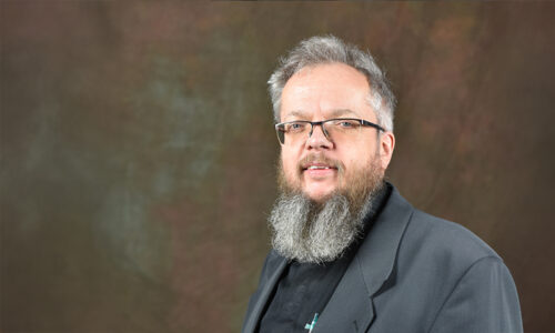 Aeg, mis täidetud palve ja anumisega